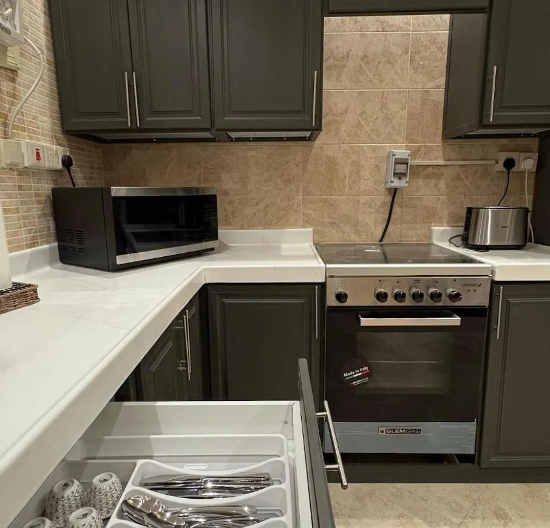 Elegant 2-Bedroom Apartment In Batha Quraish مكة